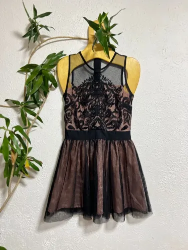 Vestido de festa infantil tamanho 12/14 anos