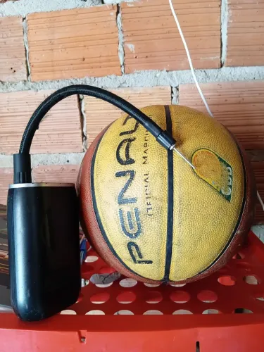 Vendo Bola de Basquete + Comprensor de Ar