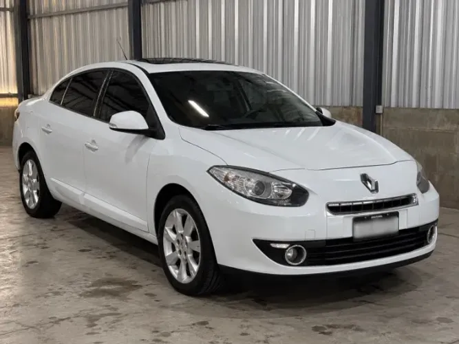 Renault Fluence Sedan Privilège 2.0 16V Flex AUT 2014