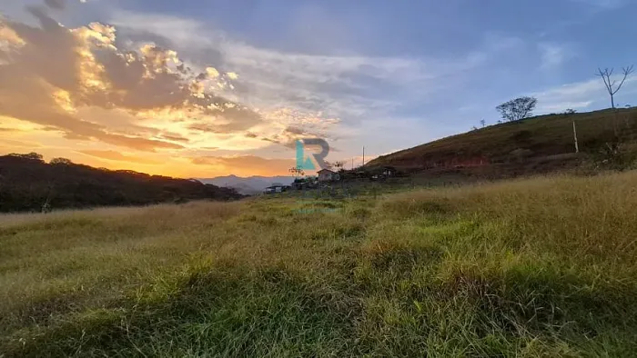 TERRENO RURAL PARA FORMAR CHÁCARA À VENDA EM LORENA-SP