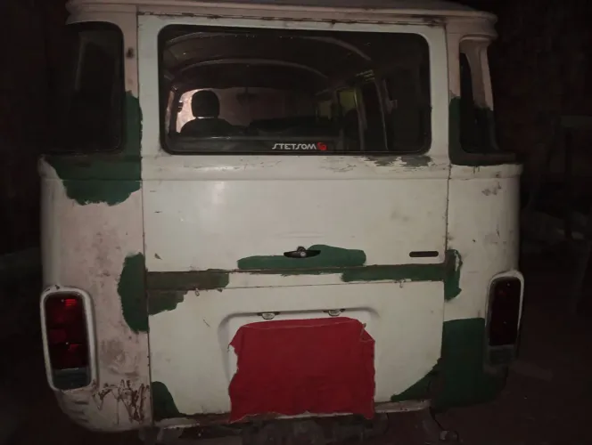 Volkswagen Kombi Standard/ Luxo/ Serie Prata 1996