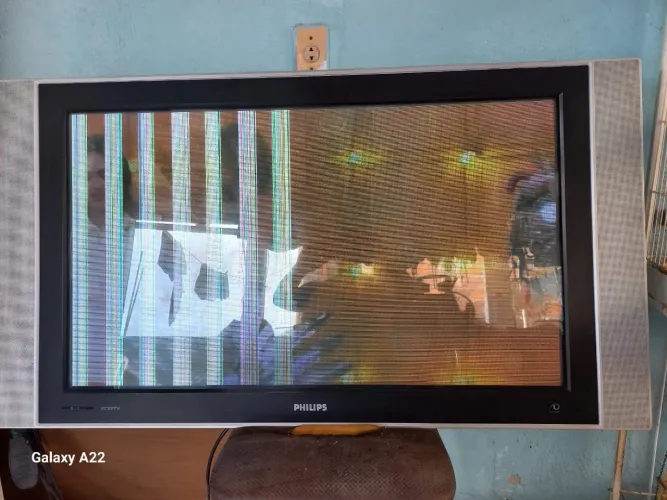 TV PHILIPS 42