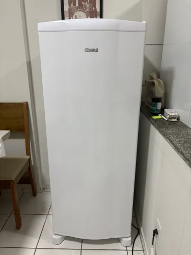 Geladeira Consul com apenas 6 meses de uso