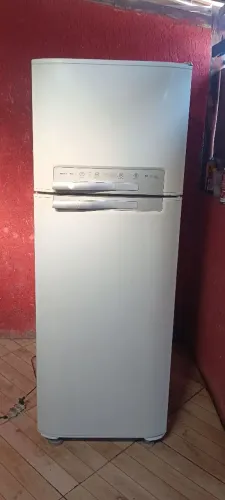 Geladeira Electrolux Frost Free Dúplex DF50