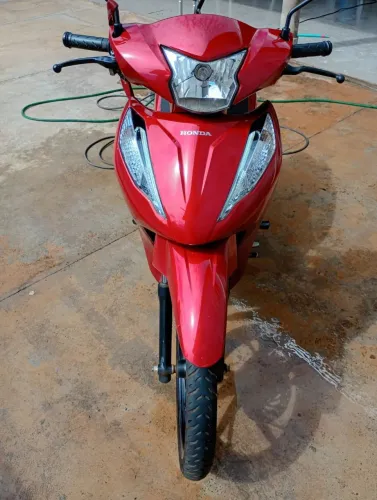 MOTO BIZ 125