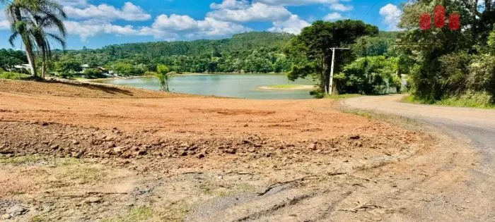 Terreno à venda no bairro Alto Cedros em Rio dos Cedros/SC