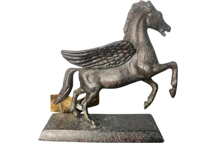 Escultura Pégaso em Me