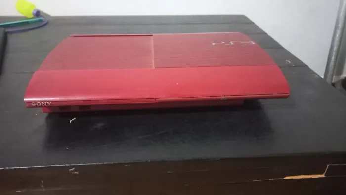 PS3 ORIGINAL GOD OF WAR COM 2 CONTROLES ORIGINAIS + 3 JOGOS FISICOS E AINDA COM OS DIGITAl
