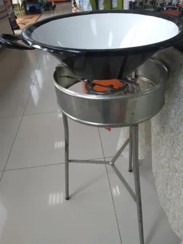 Fogareiro a gás com tacho