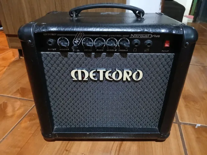 Cubo Amplificador Meteoro Nitros Drive 30w