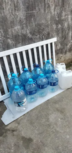 Vendo essas garrafas