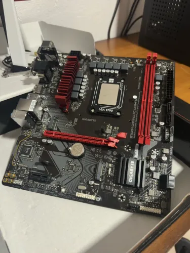 Kit LGA 1700 B760M DDR4 + Core i5 14600k