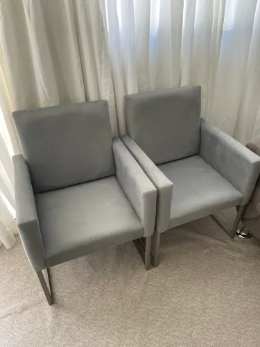 POLTRONAS NOVAS 400 duas