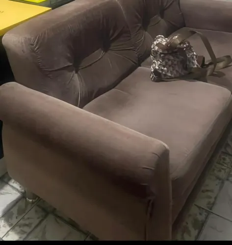Sofá marrom