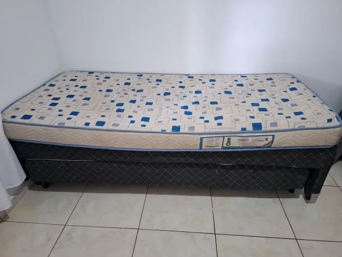 Doação de cama de solteiro