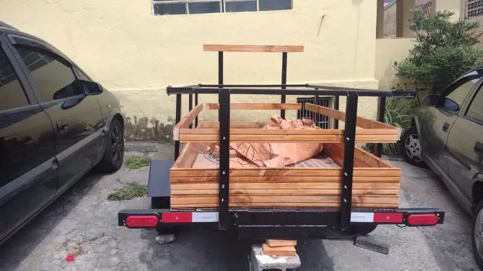 Carretinha fazendinha emplacada 1,20 por 2,20 aceito proposta