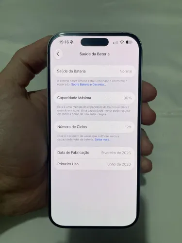 ? iPhone 17 Branco 256GB R$:4800,00? (parcelo)Praticamente Novo!