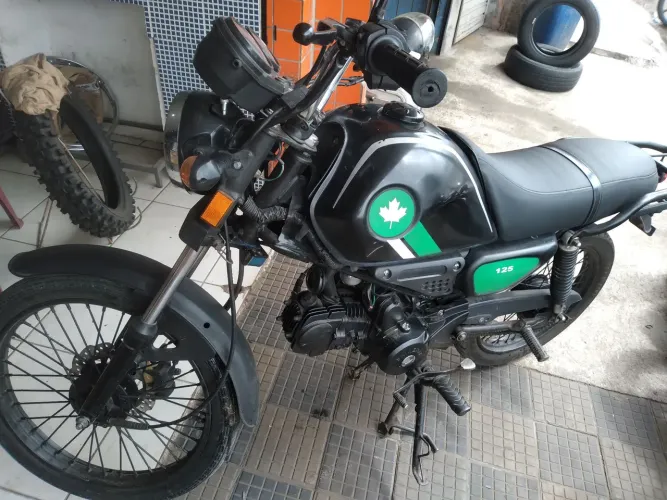 Moto sheneray xy 125 preta