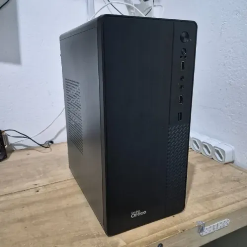 PC OFFICE RYZEN 3 2200G, SSD 128GB E 8GB RAM DDR4