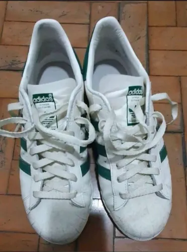 Tenis adidas superstar branco e verde