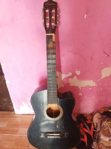 Violão para restaurar 