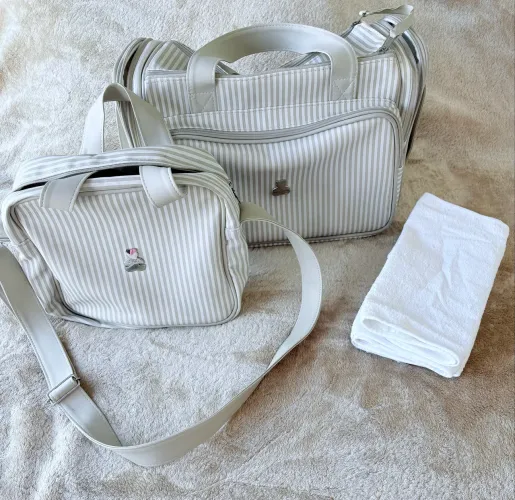 Bolsas de bebê Paola da Vinci + 4 trocadores impermeaveis