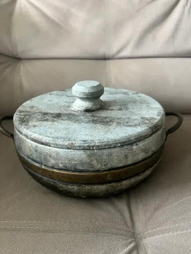 Panela / Sopeira de Pedra-Sabão com Tampa - Artesanal