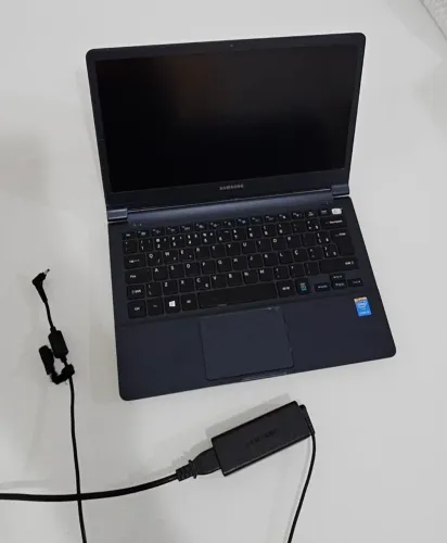Notebook Samsung NP900X3G Para Peças + Carregador Original (Não Liga)