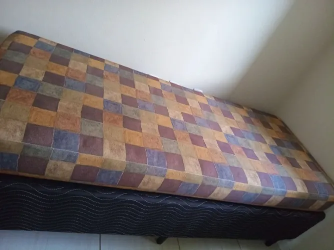 Cama box de solteiro 
