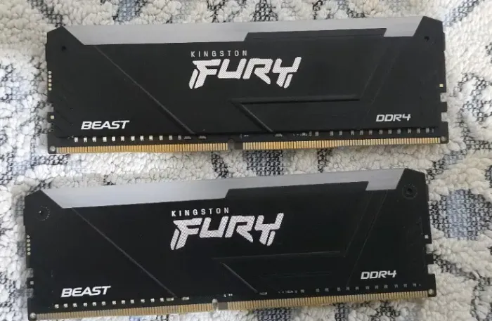 Memória RAM DDR4 32Gb (2x16Gb) 3200Mhz CL16 Kingston Fury Beast RGB - 100% Testada