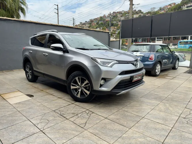 Toyota RAV4 2.0 Top 4X2 16V Aut. 2018