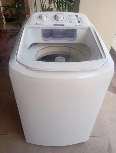 Máquina de lavar Eletrolux 10.5 kg topissima