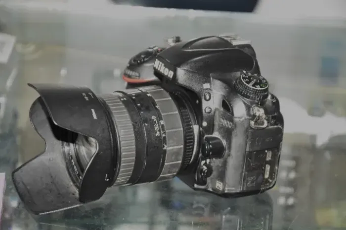 Nikon D600 com lente nikon  50mm 1.8 mais lente sigma 28 x 200 3.8