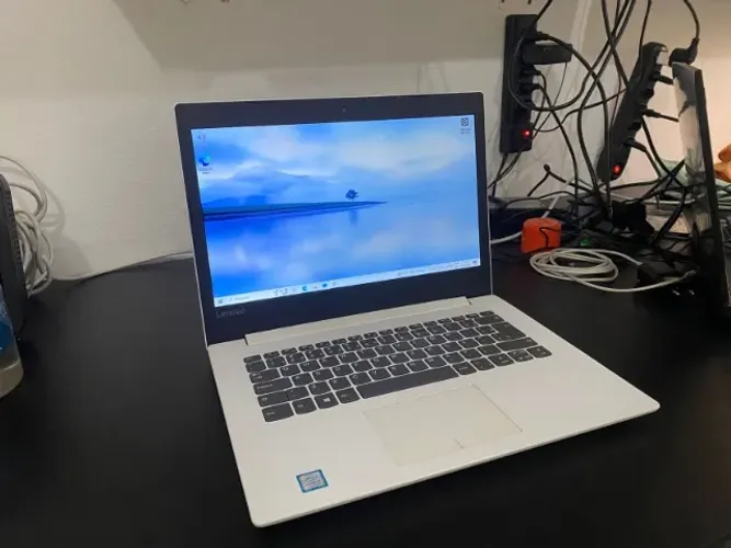 Lenovo IdeaPad 320 | Intel Core i5-7200U | 4GB RAM | Ótimo Estado