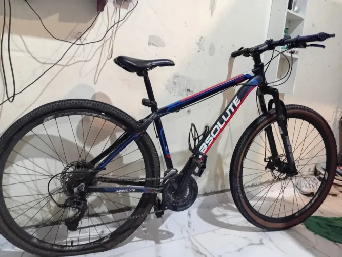 Vende se bicicleta