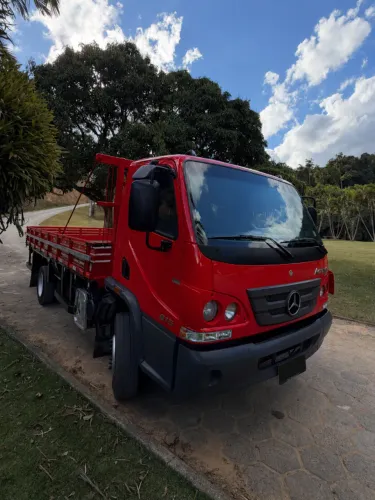 Mercedes Benz Accelo 815 - 2017 / 2018