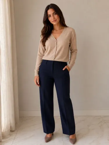 Roupas usadas bem conservadas