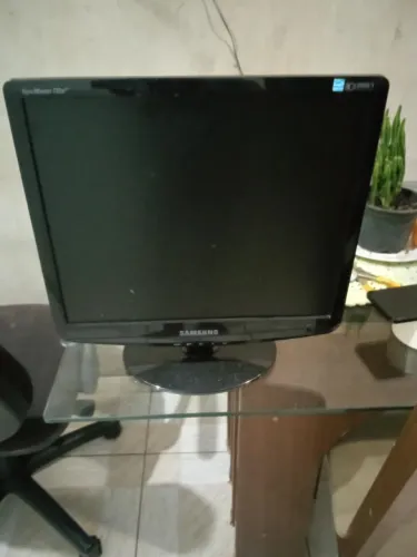 Monitor Samsung funcionando bem 19 p