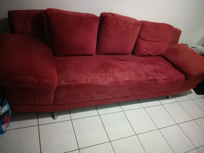 Vendo sofá usado, precisando de reforma