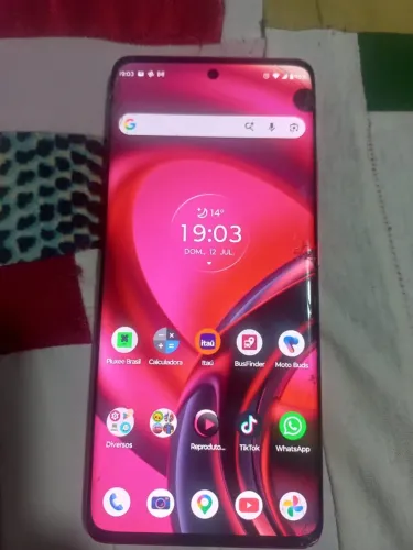 Moto Edge 30 fusion.