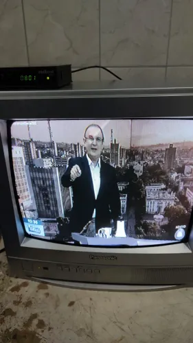 Tv de tubo+ conversor digital