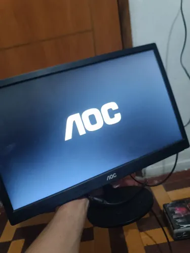 Monitor AOC
