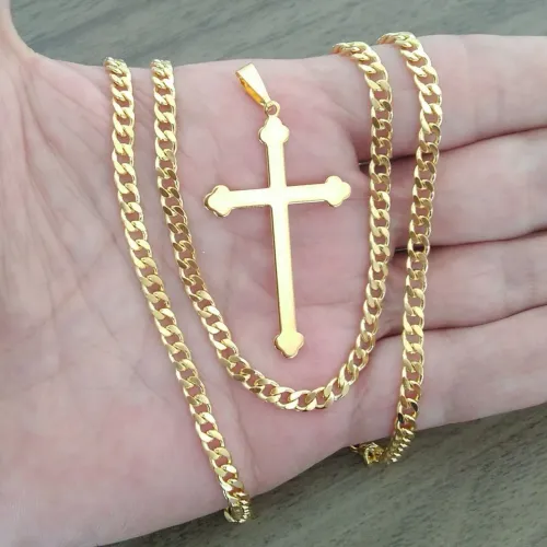 Corrente e pingente banhada a ouro 18k