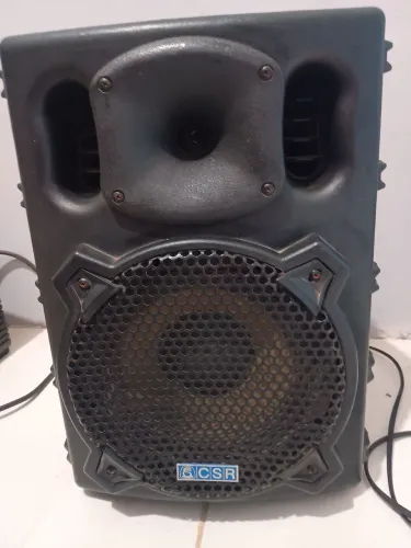 Vende-se caixa de som ativa