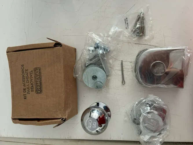 Vende se reboque celta novo