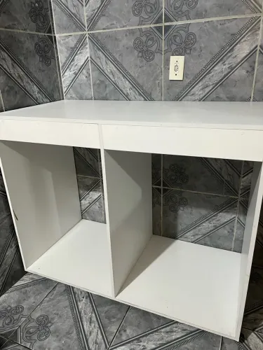 Para loja de roupa , com local pra cabide 