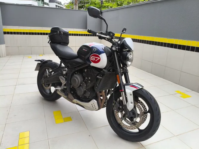 TRIUMPH TRIDENT TRIPLE TRIBUTE SPECIAL EDITION 67 2025