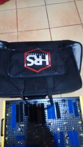 Vendo pedalboard hrsais pedais 