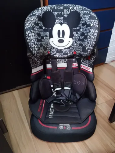 Cadeira infantil para automóvel Mickey de 9 kg a 36 kg 