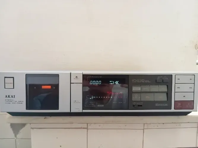 Vendo Tape Deck Akai HX-R44 com problemas